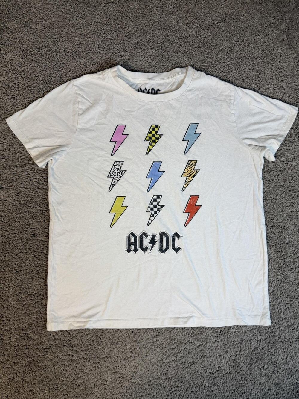 AC/DC Shirt Mens XL White Lightning Bolts Graphic Crew Neck Cotton Tagless
